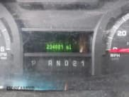 ✅ 2013 Ford Econoline Passenger XL • VIN: 1FBSS3BL0DDA90801 • Lot: 41599448. Wystawiony na IAAI z przebiegiem 234 881 mil. Bezpłatny archiwum sprzedaży aukcyjnych z USA i szczegółowy raport historii pojazdu na DreamBid. Zdjęcie 14.