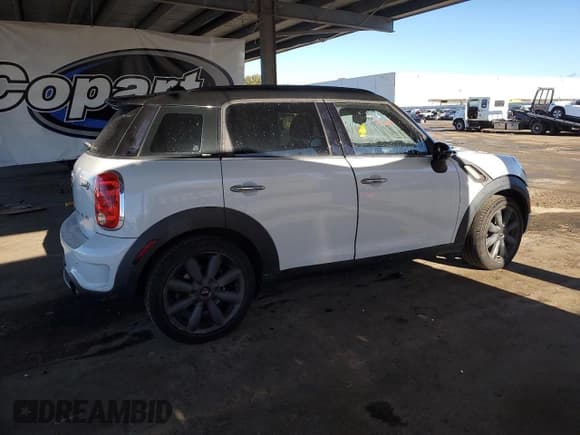 ✅ 2013 MINI Countryman S • VIN: WMWZC3C56DWP24458 • Lot: 93453685. Listed on Copart with 124,187 mi. Free auction sales archive from the USA and detailed vehicle history report at DreamBid. Image 3.