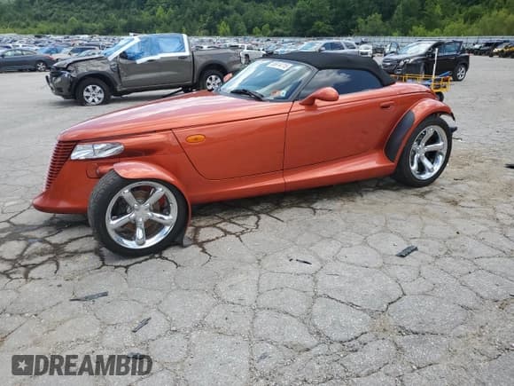 ✅ 2001 Plymouth Prowler • VIN: 1P3EW65G21V701950 • Лот: 65614715. Опубликован ранее на Copart с пробегом 20 781 миль. Бесплатный доступ к архиву аукционных продаж из США и подробный отчёт об истории автомобиля на DreamBid. Изображение 1.