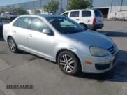 ✅ 2006 Volkswagen Jetta 2.5L • VIN: 3VWRG71K46M711389 • Лот: 41999639. Опубликован ранее на IAAI с пробегом 193 900 миль. Бесплатный доступ к архиву аукционных продаж из США и подробный отчёт об истории автомобиля на DreamBid. Изображение 1.