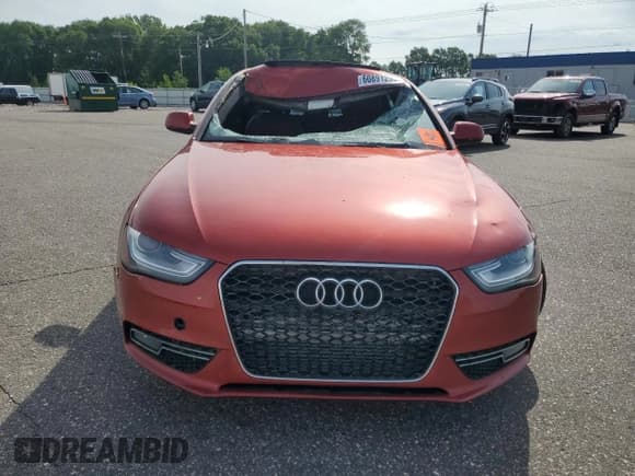 ✅ 2013 Audi A4 Premium • VIN: WAUDFAFLXDA141470 • Лот: 60891295. Опубликован ранее на Copart с пробегом Не указан. Бесплатный доступ к архиву аукционных продаж из США и подробный отчёт об истории автомобиля на DreamBid. Изображение 5.