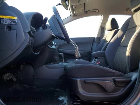 2010 Hyundai Elantra GLS с VIN KMHDB8AE4AU068392, выставлен на аукционе Copart как лот 82767105 с пробегом 137 925 миль миль и Чистый • Clean title. История ставок и продаж доступна на DreamBid. Изображение 7.