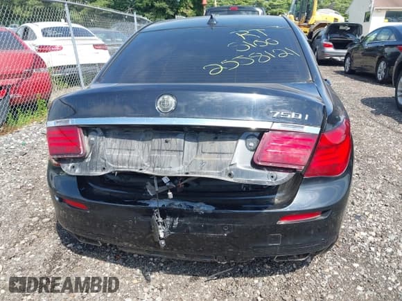 ✅ 2014 BMW 7 Series 750i xDrive • VIN: WBAYB6C54ED224554 • Lot: 43002473. Listed on IAAI with Not provided. Free auction sales archive from the USA and detailed vehicle history report at DreamBid. Image 15.