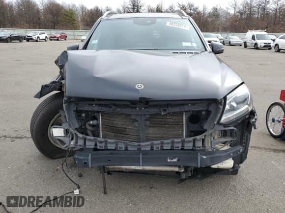 ✅ 2018 Mercedes-Benz GL 450 • VIN: 4JGDF6EE1JA995029 • Lot: 48334214. Listed on Copart with 211,189 mi. Free auction sales archive from the USA and detailed vehicle history report at DreamBid. Image 5.