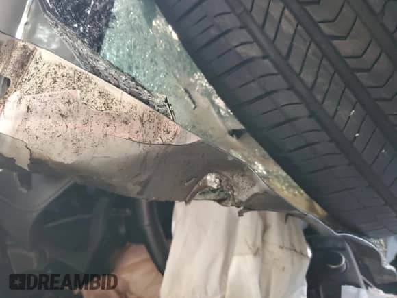 2019 Lexus IS 300 F Sport с VIN JTHC81D25K5037220, выставлен на аукционе Copart как лот 81903885 с пробегом Не указан миль и На запчасти • Non repairable. История ставок и продаж доступна на DreamBid. Изображение 9.