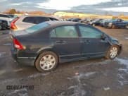 ✅ 2007 Honda Civic LX • VIN: 1HGFA15507L031213 • Lot: 94589145. Wystawiony na Copart z przebiegiem 175 134 mil. Bezpłatny archiwum sprzedaży aukcyjnych z USA i szczegółowy raport historii pojazdu na DreamBid. Zdjęcie 3.