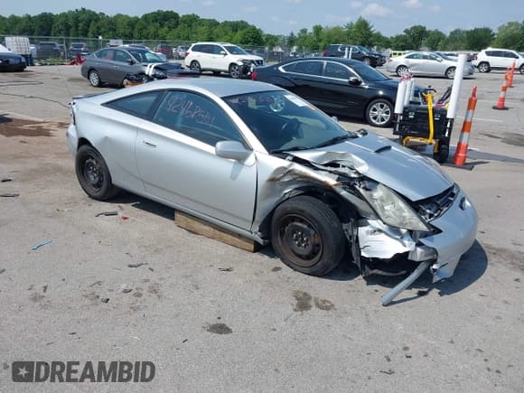 ✅ 2001 Toyota Celica GT • VIN: JTDDR32T810074199 • Lot: 42468501. Listed on IAAI with 184,303 mi. Free auction sales archive from the USA and detailed vehicle history report at DreamBid. Image 1.
