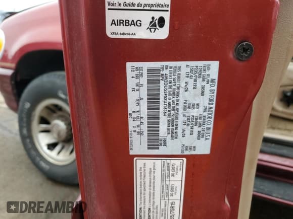 ✅ 1999 Mercury Mountaineer • VIN: 4M2DU55P5XUJ16364 • Lot: 57493435. Listed on Copart with 166,256 mi. Free auction sales archive from the USA and detailed vehicle history report at DreamBid. Image 13.