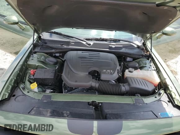 ✅ 2023 Dodge Challenger SXT • VIN: 2C3CDZGG0PH565870 • Lot: 71253634. Wystawiony na Copart z przebiegiem 11 094 mil. Bezpłatny archiwum sprzedaży aukcyjnych z USA i szczegółowy raport historii pojazdu na DreamBid. Zdjęcie 11.