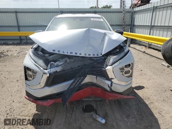 ✅ 2023 Mitsubishi Eclipse Cross LE • VIN: JA4ATVAA4PZ038539 • Lot: 66922395. Wystawiony na Copart z przebiegiem Nie podano. Bezpłatny archiwum sprzedaży aukcyjnych z USA i szczegółowy raport historii pojazdu na DreamBid. Zdjęcie 5.