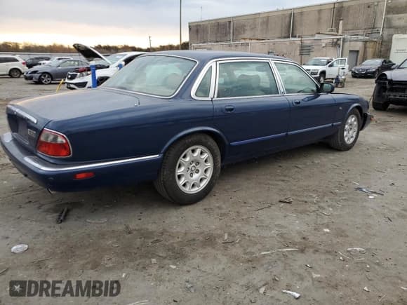 ✅ 1998 Jaguar XJ • VIN: SAJHX6243WC827873 • Lot: 78366904. Listed on Copart with Not provided. Free auction sales archive from the USA and detailed vehicle history report at DreamBid. Image 3.