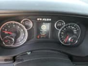 ✅ 2022 Ram 2500 Tradesman • VIN: 3C6UR5CJ2NG366660 • Lot: 46941914. Wystawiony na Copart z przebiegiem 40 111 mil. Bezpłatny archiwum sprzedaży aukcyjnych z USA i szczegółowy raport historii pojazdu na DreamBid. Zdjęcie 9.