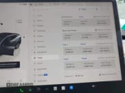 ✅ 2023 Tesla Model Y Long Range • VIN: 7SAYGDEE1PA155811 • Lot: 43469495. Wystawiony na IAAI z przebiegiem 19 710 mil. Bezpłatny archiwum sprzedaży aukcyjnych z USA i szczegółowy raport historii pojazdu na DreamBid. Zdjęcie 7.