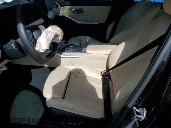 ✅ 2025 BMW 3 Series 330i • VIN: 3MW69CW02S8F32980 • Lot: 93104995. Listed on Copart with 15,005 mi. Free auction sales archive from the USA and detailed vehicle history report at DreamBid. Image 7.