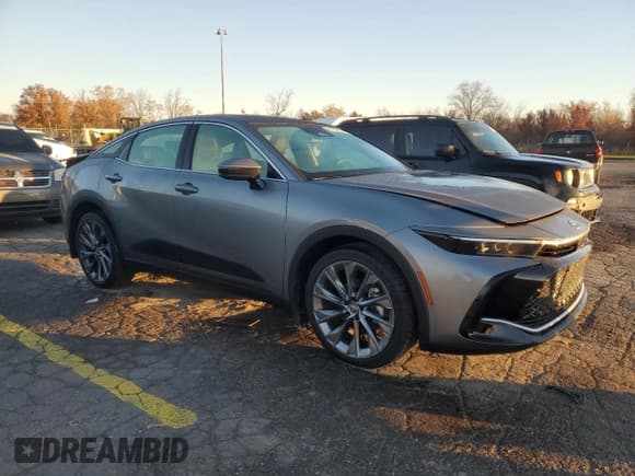 ✅ 2025 Toyota Crown XLE • VIN: JTDAAAAF8S3037793 • Лот: 91103655. Опубликован ранее на Copart с пробегом 5 329 миль. Бесплатный доступ к архиву аукционных продаж из США и подробный отчёт об истории автомобиля на DreamBid. Изображение 4.