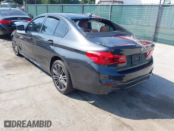 ✅ 2020 BMW 5 Series 540i xDrive • VIN: WBAJS3C04LCD69099 • Lot: 42572196. Wystawiony na IAAI z przebiegiem 43 347 mil. Bezpłatny archiwum sprzedaży aukcyjnych z USA i szczegółowy raport historii pojazdu na DreamBid. Zdjęcie 3.