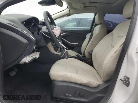 ✅ 2017 Ford Focus Titanium • VIN: 1FADP3N23HL244301 • Lot: 56625555. Listed on Copart with 96,304 mi. Free auction sales archive from the USA and detailed vehicle history report at DreamBid. Image 7.