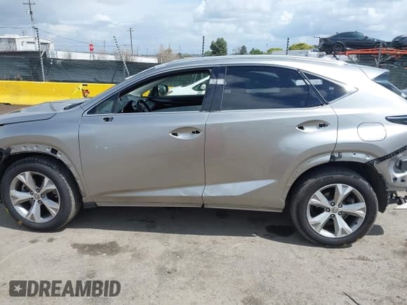 ✅ 2017 Lexus NX 200t • VIN: JTJBARBZ7H2108487 • Лот: 41937934. Опубликован ранее на IAAI с пробегом 72 435 миль. Бесплатный доступ к архиву аукционных продаж из США и подробный отчёт об истории автомобиля на DreamBid. Изображение 15.