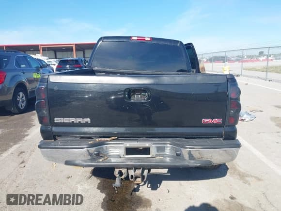 ✅ 2005 GMC Sierra 1500 SLE • VIN: 2GTEK13T951135498 • Лот: 43021701. Опубликован ранее на IAAI с пробегом Не указан. Бесплатный доступ к архиву аукционных продаж из США и подробный отчёт об истории автомобиля на DreamBid. Изображение 15.