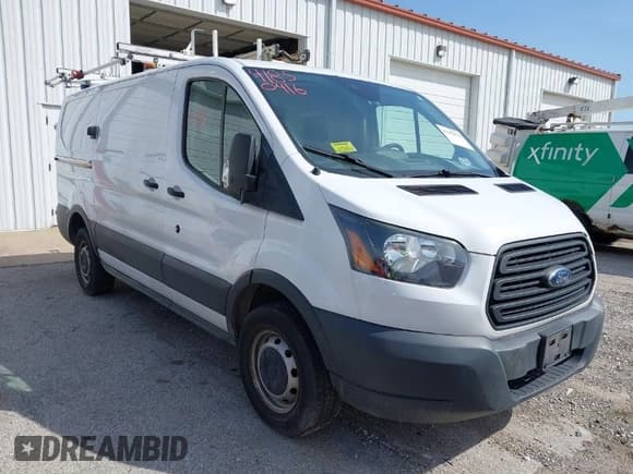 ✅ 2016 Ford Transit Cargo • VIN: 1FTYR1YM1GKB55452 • Lot: 41850416. Wystawiony na IAAI z przebiegiem 91 973 mil. Bezpłatny archiwum sprzedaży aukcyjnych z USA i szczegółowy raport historii pojazdu na DreamBid. Zdjęcie 1.