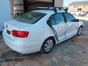 ✅ 2013 Volkswagen Jetta SE • VIN: 3VWBX7AJ7DM256270 • Lot: 43008964. Listed on IAAI with 195,269 mi. Free auction sales archive from the USA and detailed vehicle history report at DreamBid. Image 4.