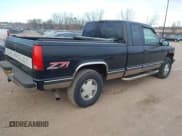 ✅ 1996 Chevrolet Silverado 1500 • VIN: 1GCEK19R6TE159264 • Лот: 43735506. Опубликован ранее на IAAI с пробегом 273 073 миль. Бесплатный доступ к архиву аукционных продаж из США и подробный отчёт об истории автомобиля на DreamBid. Изображение 4.