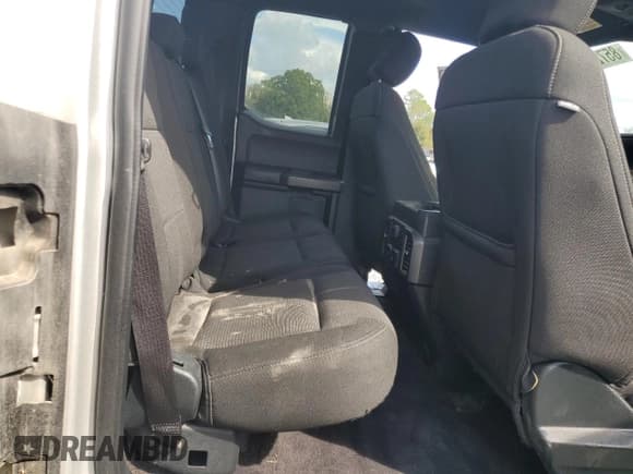 ✅ 2017 Ford F-150 XL • VIN: 1FTFX1EF4HKE55040 • Lot: 85729565. Listed on Copart with 127,828 mi. Free auction sales archive from the USA and detailed vehicle history report at DreamBid. Image 10.