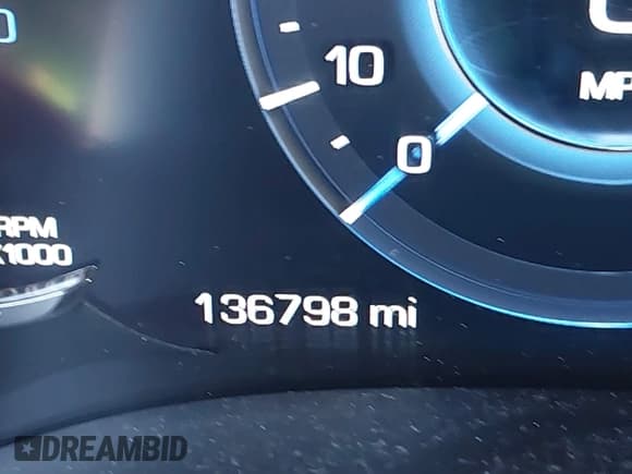 ✅ 2018 Cadillac Escalade ESV Luxury • VIN: 1GYS4HKJ6JR326930 • Лот: 42985700. Опубликован ранее на IAAI с пробегом 136 798 миль. Бесплатный доступ к архиву аукционных продаж из США и подробный отчёт об истории автомобиля на DreamBid. Изображение 15.