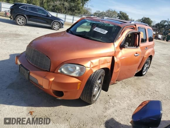 ✅ 2006 Chevrolet HHR LT • VIN: 3GNDA23P86S544015 • Lot: 43370935. Listed on Copart with 130,255 mi. Free auction sales archive from the USA and detailed vehicle history report at DreamBid. Image 1.