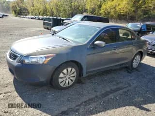 ✅ 2008 Honda Accord LX • VIN: 1HGCP26338A152688 • Lot: 82291945. Wystawiony na Copart z przebiegiem 224 823 mil. Bezpłatny archiwum sprzedaży aukcyjnych z USA i szczegółowy raport historii pojazdu na DreamBid. Zdjęcie 1.