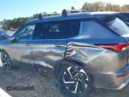 ✅ 2022 Mitsubishi Outlander SEL • VIN: JA4J3VA84NZ054251 • Lot: 43606853. Listed on IAAI with 40,882 mi. Free auction sales archive from the USA and detailed vehicle history report at DreamBid. Image 15.