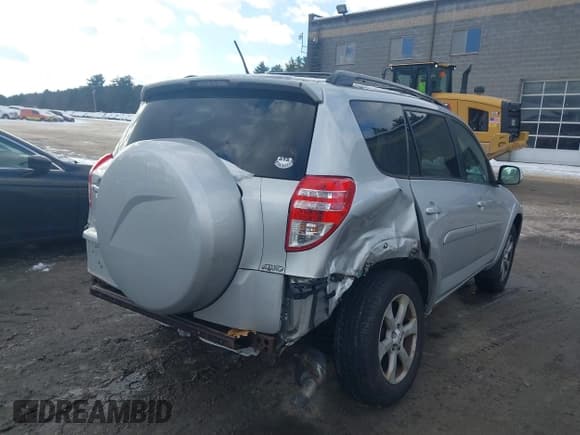 ✅ 2012 Toyota RAV4 Limited • VIN: 2T3DK4DV6CW082888 • Lot: 43829792. Listed on IAAI with 139,709 mi. Free auction sales archive from the USA and detailed vehicle history report at DreamBid. Image 4.