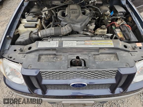 ✅ 2001 Ford Explorer Sport Trac • VIN: 1FMZU77E11UA42379 • Lot: 80549825. Listed on Copart with 221,801 mi. Free auction sales archive from the USA and detailed vehicle history report at DreamBid. Image 11.