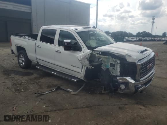 ✅ 2017 GMC Sierra 2500HD SLT • VIN: 1GT12TEY4HF139832 • Лот: 67978375. Опубликован ранее на Copart с пробегом 45 067 миль. Бесплатный доступ к архиву аукционных продаж из США и подробный отчёт об истории автомобиля на DreamBid. Изображение 4.