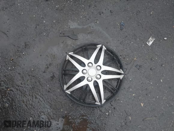 ✅ 2009 Mazda 6 i Sport • VIN: 1YVHP81H795M50188 • Lot: 41073403. Wystawiony na IAAI z przebiegiem 262 603 mil. Bezpłatny archiwum sprzedaży aukcyjnych z USA i szczegółowy raport historii pojazdu na DreamBid. Zdjęcie 12.