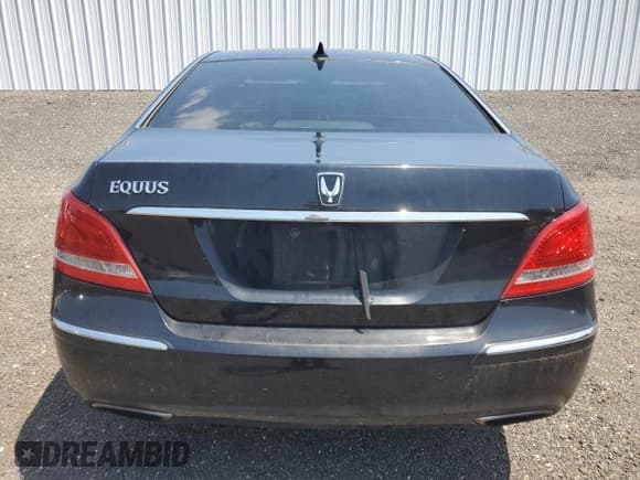 ✅ 2012 Hyundai Equus Ultimate • VIN: KMHGH4JH6CU051482 • Lot: 61741935. Listed on Copart with 129,109 mi. Free auction sales archive from the USA and detailed vehicle history report at DreamBid. Image 6.