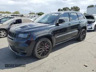 ✅ 2020 Jeep Grand Cherokee SRT • VIN: 1C4RJFDJ7LC132797 • Лот: 84051185. Опубликован ранее на Copart с пробегом Не указан. Бесплатный доступ к архиву аукционных продаж из США и подробный отчёт об истории автомобиля на DreamBid. Изображение 1.