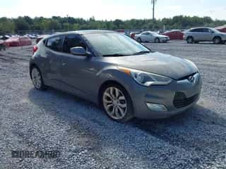 2015 Hyundai Veloster RE:FLEX with VIN KMHTC6AD5FU231708, listed as a IAAI auction lot 43283728 with 123,785 mi miles and . Bid and sale history available at DreamBid. Image 1.