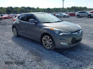 2015 Hyundai Veloster RE:FLEX with VIN KMHTC6AD5FU231708, listed as a IAAI auction lot 43283728 with 123,785 mi miles and . Bid and sale history available at DreamBid. Image 1.