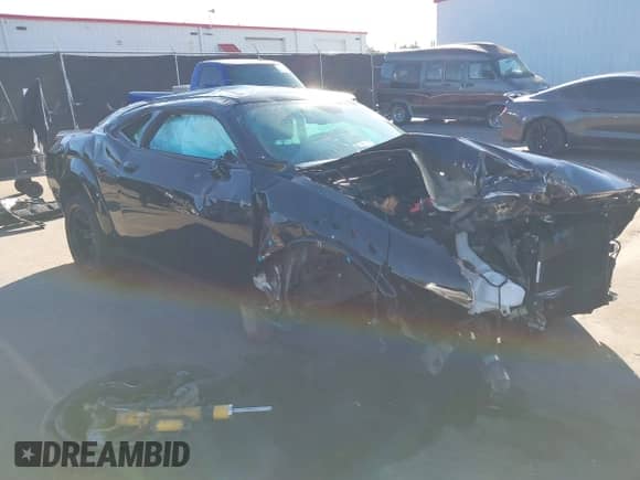 2023 Dodge Challenger R/T Scat Pack z VIN 2C3CDZFJ5PH610170, wystawiony jako IAAI lot #40908987 z przebiegiem 11 050 mil mil oraz . Historia ofert i sprzedaży dostępna na DreamBid. Obrazek 1.