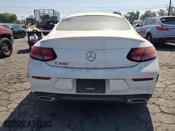 ✅ 2021 Mercedes-Benz C 300 • VIN: W1KWJ8DB2MG069017 • Lot: 62741715. Wystawiony na Copart z przebiegiem Nie podano. Bezpłatny archiwum sprzedaży aukcyjnych z USA i szczegółowy raport historii pojazdu na DreamBid. Zdjęcie 6.