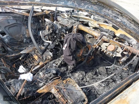 ✅ 2017 Infiniti Q50 Red Sport 400 • VIN: JN1FV7AP7HM850702 • Лот: 41494271. Опубликован ранее на IAAI с пробегом Не указан. Бесплатный доступ к архиву аукционных продаж из США и подробный отчёт об истории автомобиля на DreamBid. Изображение 5.