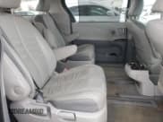 ✅ 2011 Toyota Sienna XLE • VIN: 5TDDK3DC2BS021790 • Лот: 89738505. Опубликован ранее на Copart с пробегом 271 209 миль. Бесплатный доступ к архиву аукционных продаж из США и подробный отчёт об истории автомобиля на DreamBid. Изображение 11.