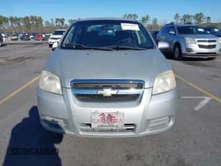 2007 Chevrolet Aveo LS z VIN KL1TD56657B150282, wystawiony jako IAAI lot #41416393 z przebiegiem 74 809 mil mil oraz . Historia ofert i sprzedaży dostępna na DreamBid. Obrazek 6.