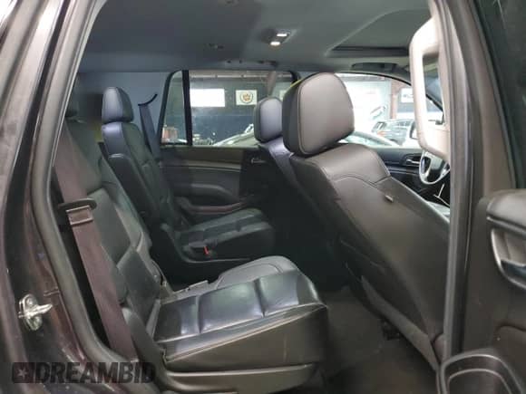 2016 Chevrolet Tahoe LT z VIN 1GNSKBKC6GR300192, wystawiony jako Copart lot #91616445 z przebiegiem 182 596 mil mil oraz Czysty tytuł • Clean title. Historia ofert i sprzedaży dostępna na DreamBid. Obrazek 11.