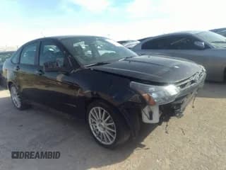 ✅ 2010 Ford Focus SES • VIN: 1FAHP3GNXAW214645 • Lot: 39971232. Wystawiony na IAAI z przebiegiem 130 026 mil. Bezpłatny archiwum sprzedaży aukcyjnych z USA i szczegółowy raport historii pojazdu na DreamBid. Zdjęcie 1.