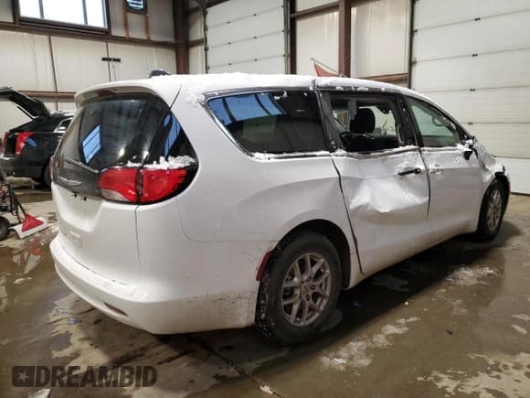 ✅ 2024 Chrysler Grand Caravan SXT • VIN: 2C4RC1ZG1RR107226 • Lot: 85417454. Listed on Copart with 38,567 mi. Free auction sales archive from the USA and detailed vehicle history report at DreamBid. Image 3.