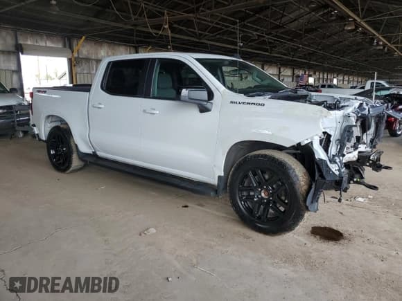 ✅ 2022 Chevrolet Silverado 1500 RST • VIN: 2GCUDEED8N1511837 • Лот: 84252555. Опубликован ранее на Copart с пробегом Не указан. Бесплатный доступ к архиву аукционных продаж из США и подробный отчёт об истории автомобиля на DreamBid. Изображение 4.
