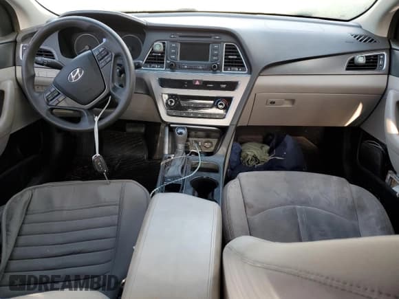 ✅ 2015 Hyundai Sonata Sport • VIN: 5NPE34AF6FH043941 • Lot: 49140163. Listed on Copart with Not provided. Free auction sales archive from the USA and detailed vehicle history report at DreamBid. Image 8.