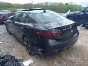 ✅ 2018 Alfa Romeo Giulia Ti Sport • VIN: ZARFAEEN5J7597346 • Лот: 42144332. Опубликован ранее на IAAI с пробегом Не указан. Бесплатный доступ к архиву аукционных продаж из США и подробный отчёт об истории автомобиля на DreamBid. Изображение 3.